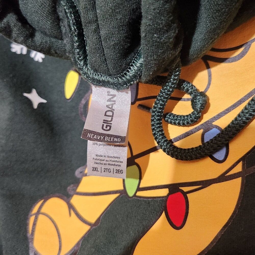 Gildan Disney Winnie The Pooh Christmas Light-Up Hoodie, Dark Green, 2XL - Picture 4 of 8